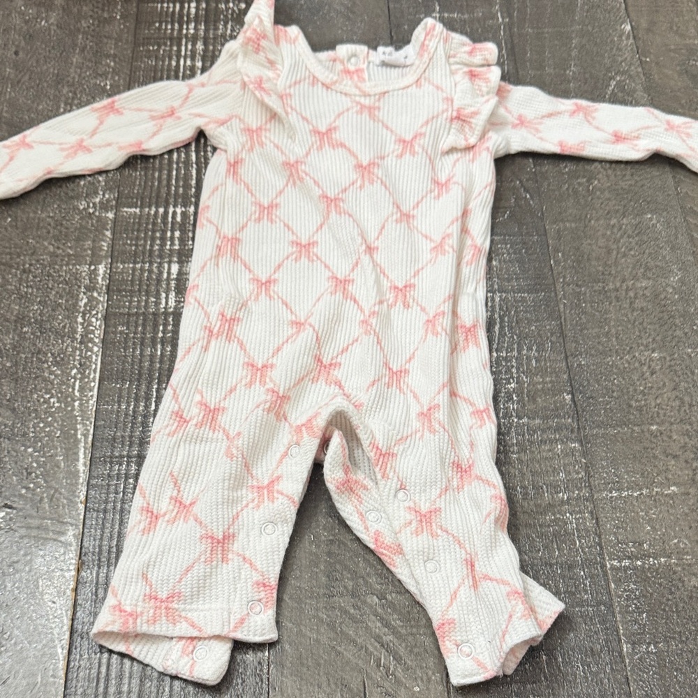 Angel dear bow 0-3 month onesie